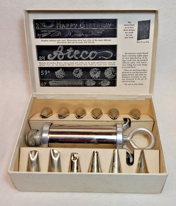 Vintage Ateco Icing Set 556 w/ Box - Cake Decorating Kit, 12 Tips, Syringe