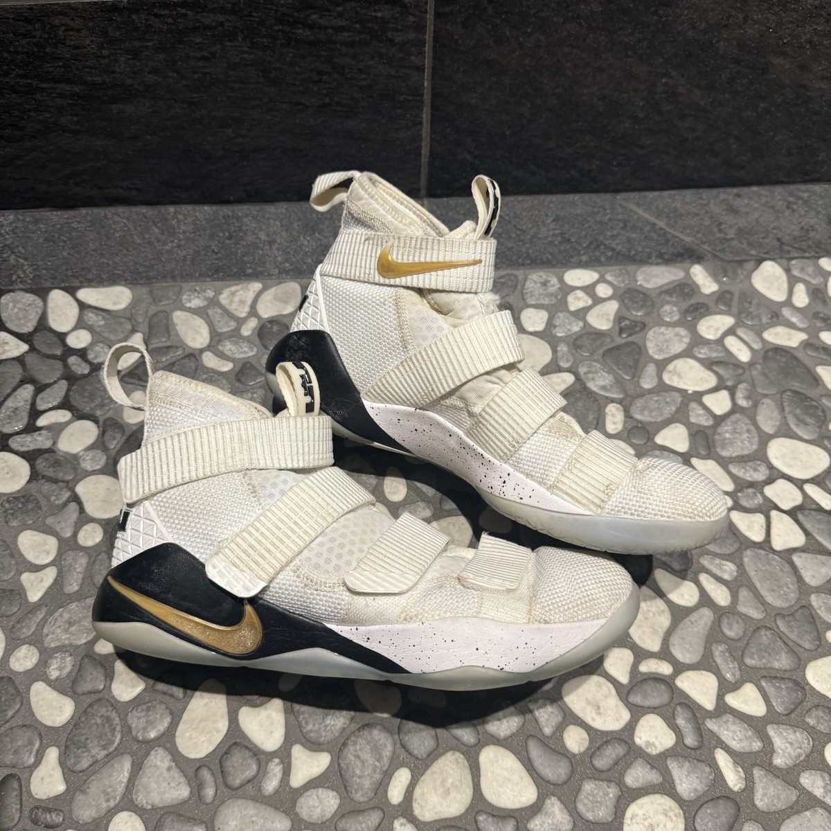 lebron soldier 11 yellow