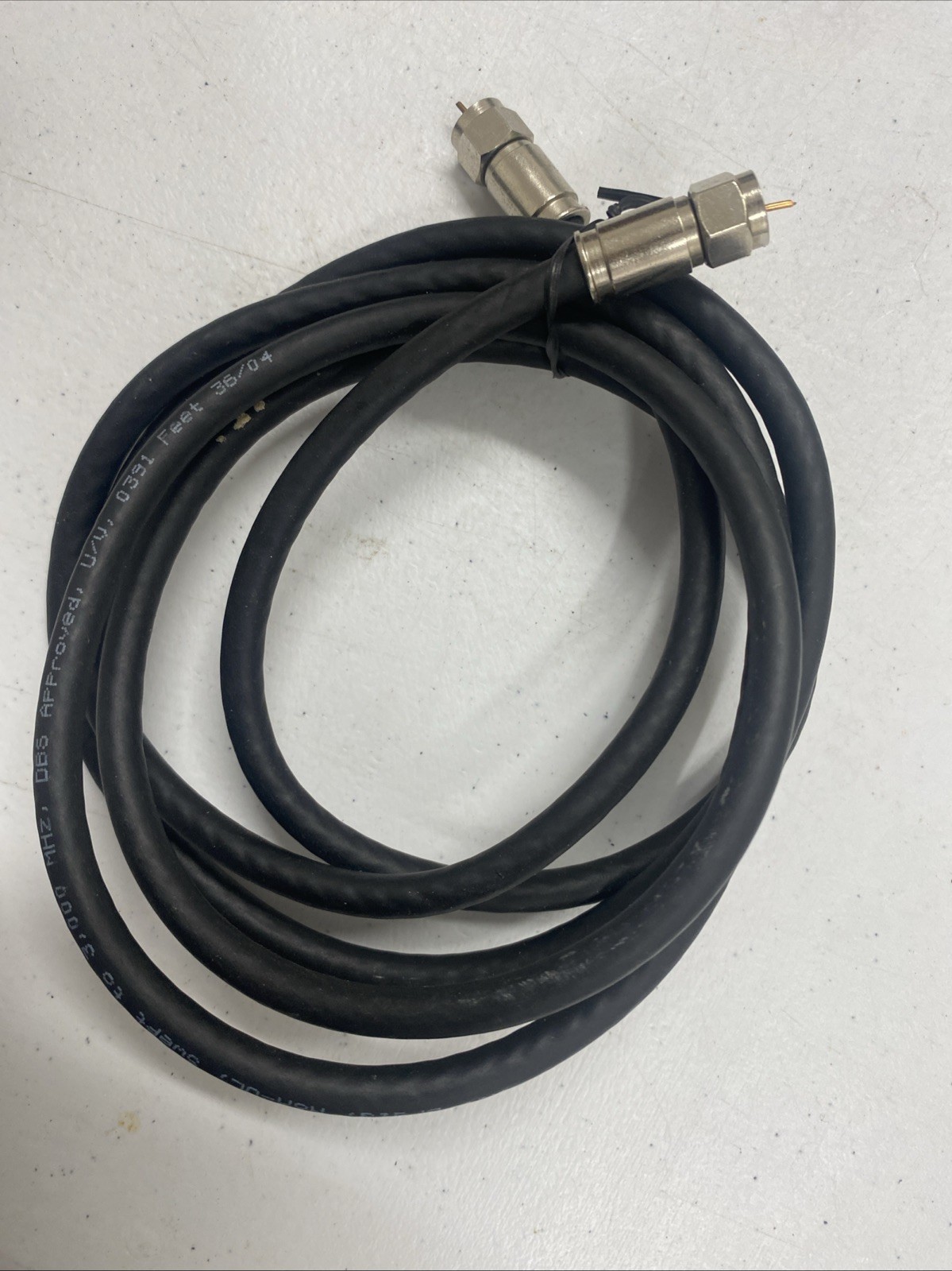 RF Modulator (M61138) Audio/Video Switch Box w/AC Power 3 & 4 Channel w/Cables