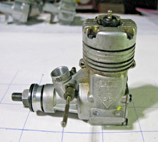 Vintage Super Tigre G20V 1970, Model Airplane Engine - Excellent Used Condition