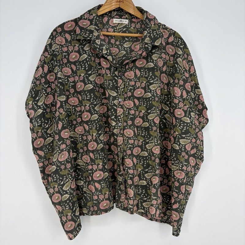 NWOT Natural Life Floral Oversized Top OS Lagenlook Boho Boxy Hippie Floral