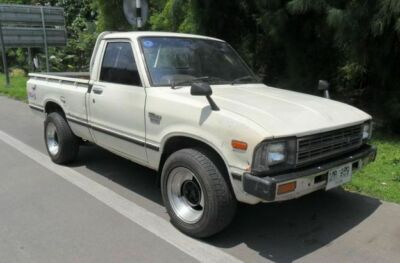 FOR TOYOTA HILUX RN30 40 LN30 DLX Cab Chassis 2Dr 1979-83 SIDE