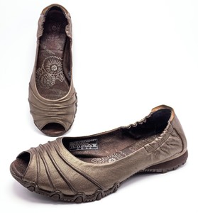 skechers leather flats