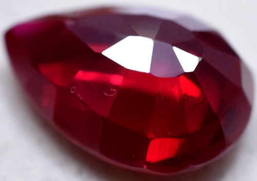 Natural 24.70 Ct Blood Red Ruby Mozambique GGL Certified Treated Gemstone - Picture 9 of 9