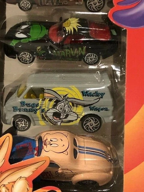 Racing Champions Looney Tunes упаковка 5 шт. Prowler Barracuda Willys Chevy Van Viper - Изображение 3 из 3