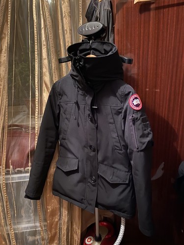 how to wash canada goose down jacket