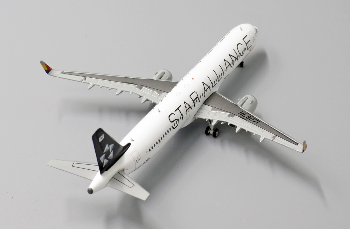 Asiana A321 Reg: HL8071 Scale 1:400 JC Wings Diecast Model