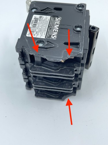 SIEMENS B335, 35A, 240V, 3 Pole, CIRCUIT BREAKER FLAW