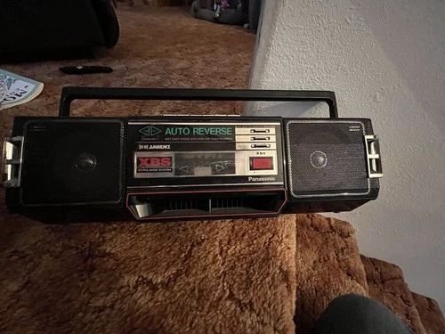 VINTAGE Panasonic RX-FM40 XBS AM/FM Radio Cassette Recorder Player Boombox 1980s