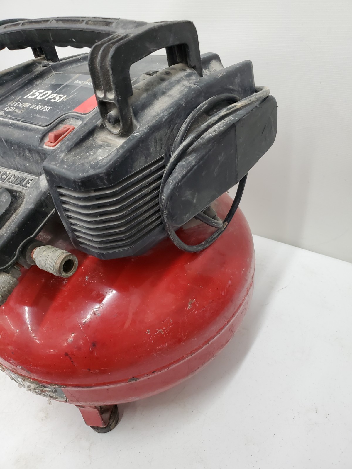 PORTER-CABLE C2002 Pancake Air Compressor 6 GALLON (132451-2 JR EE1)