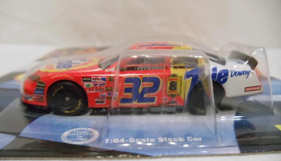 2006 TIDE Downy Racing 1:64 Scale #32 Diecast Stock Car Monte Carlo RC2 NEW - Image 3 of 4