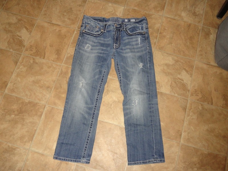 Women's Miss Me Boyfriend Cropped Distressed Jeans JPB1026-2 Size 27