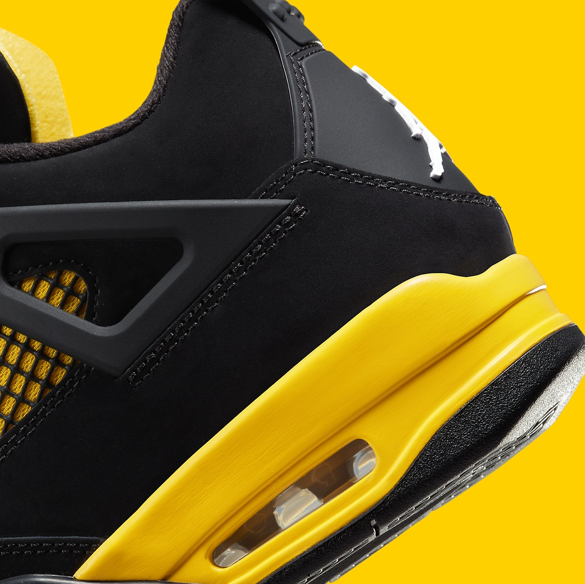 Jordan 4 Thunder Retro Size 13 DH6927-017 NEW Black Yellow Tour