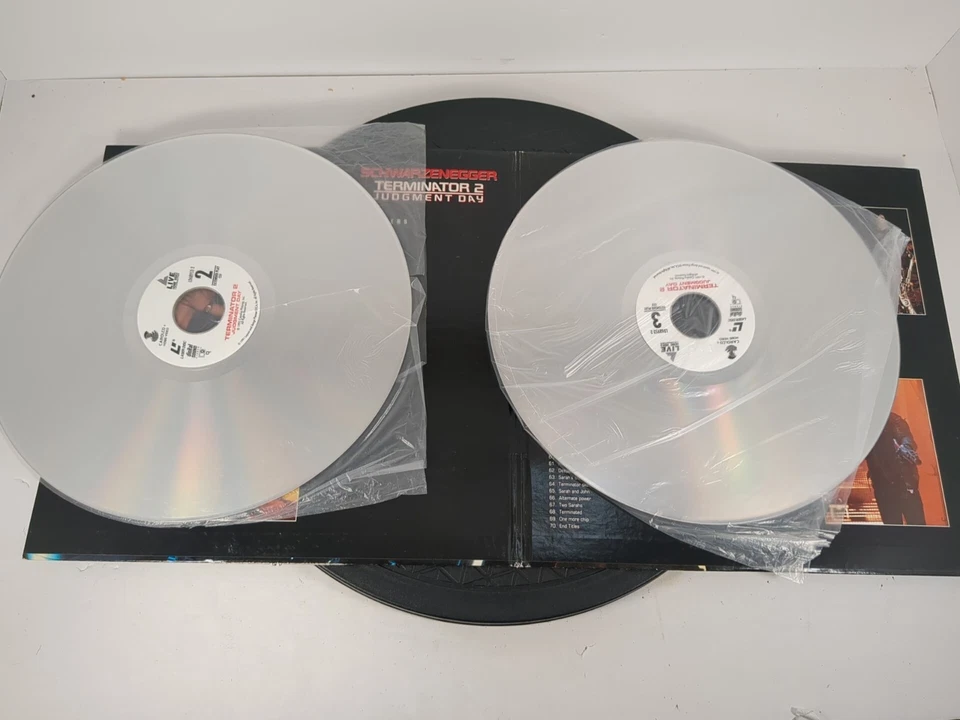 Terminator 2: Judgement Day Laserdisc 1990s Sci Fi James Cameron T2 Full Screen - Image 4 of 4