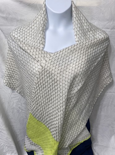 NWT Aeropostale Large White/Yellow/Grey Soft Knitted Scarf, Retails $34.00 - Picture 3 of 10