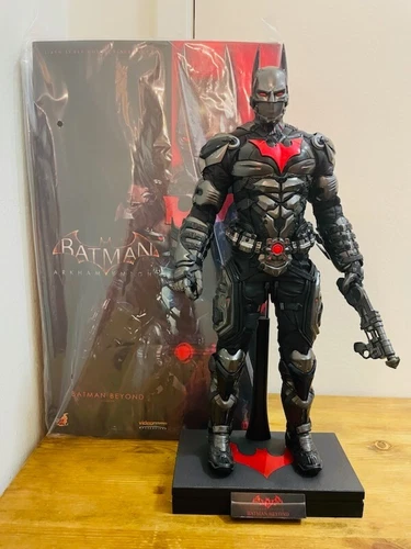 Hot Toys Batman Arkham Knight - Batman Beyond 1/6th Scale Collectible Figure DC