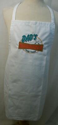 handcrafted white bar-b-que apron white 'Dads world famous barbeque'