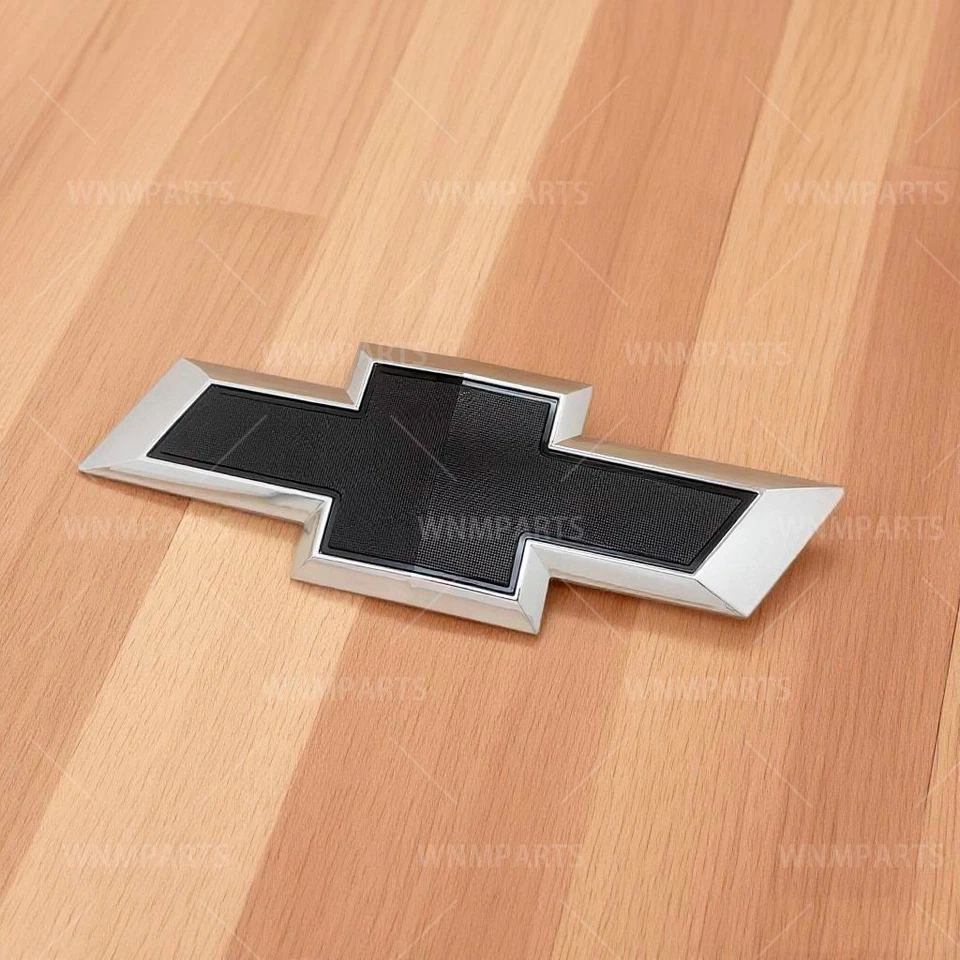 2018 -2024 Chevrolet Traverse Bowtie front Grille Chrome Emblem 23165730 OEM - Image 2 of 4