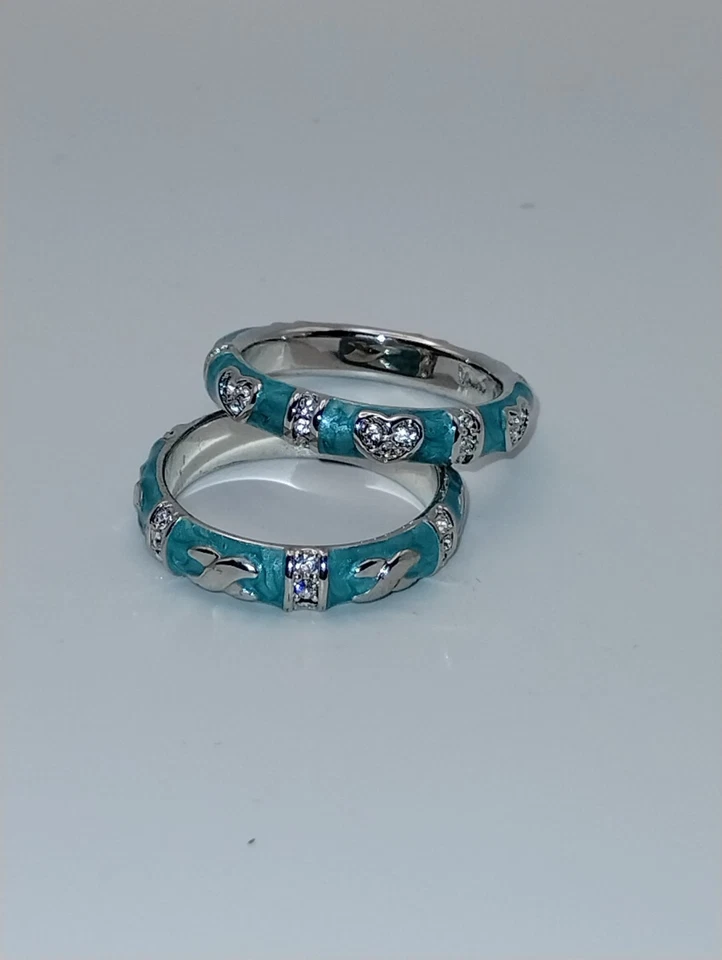 Anillo LGA Lauren G Adams Esmalte Turquesa Estrás Talla 8.5. (Juego de 2) Foto 3 de 4