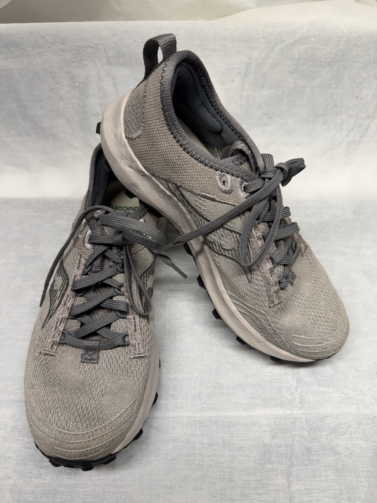 Saucony Peregrine RFG Cinder Women’s Gray Mesh Sneakers Lace Up Size 8.5