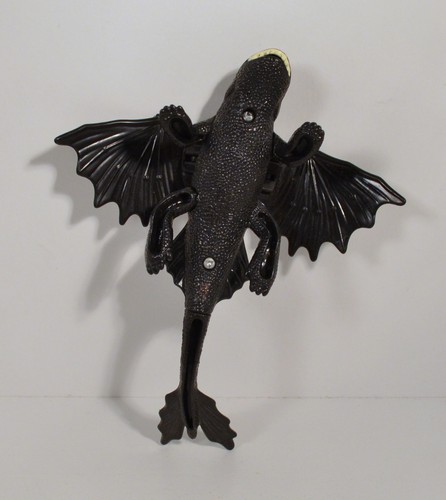 Figura de acción McDonald's Toothless Night Fury 2010 6" 7 Cómo entrenar a tu dragón - Imagen 4 de 6