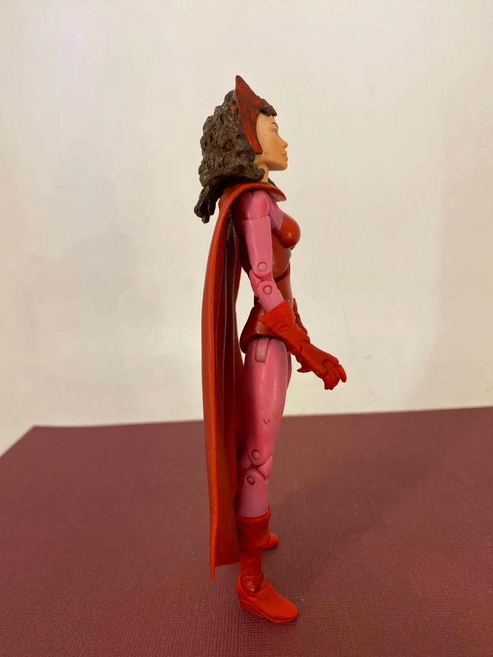 Экшн-фигурка Toy Biz 2006 - Marvel Legends - АЛАЯ ВЕДЬМА - Wanda Maximoff - Изображение 3 из 4