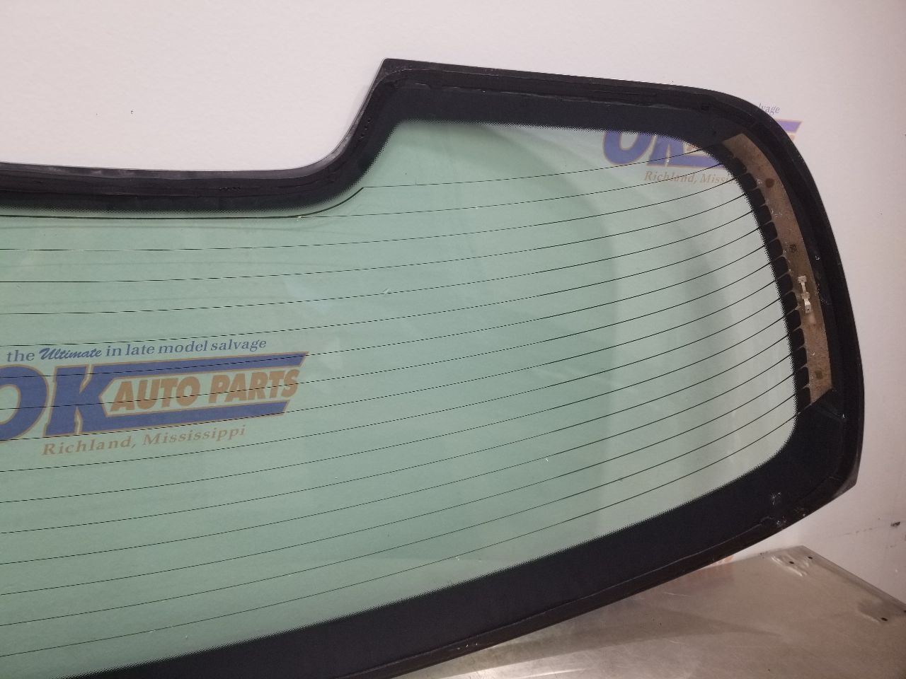 Mercedes-Benz SLS AMG REAR Rear window