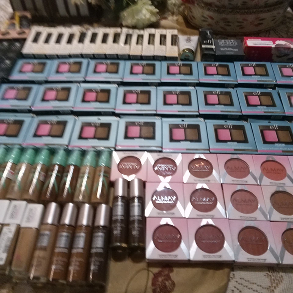 Paquete Mixto MAQUILLAJE BELLEZA CoverGirl, ELF, Revlon Lote de 100 Piezas Foto 4 de 4