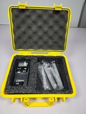 LIFELOC MODEL FC10 PROFESSIONAL BREATHALYZER PORTABLE DIGITAL ALCOHOL TESTER.