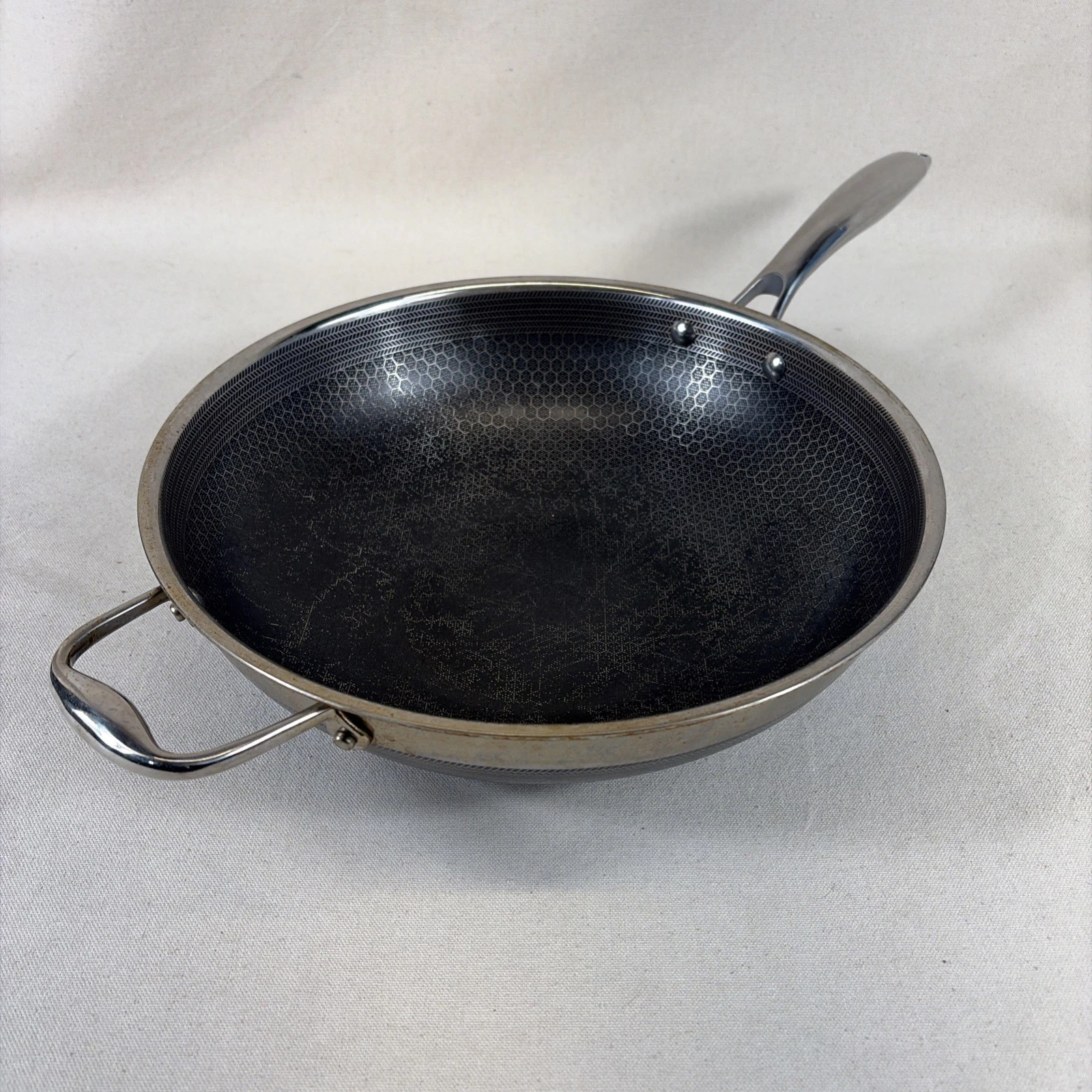 HexClad Hybrid Nonstick 12-Inch Wok Frying Pan No Lid Used
