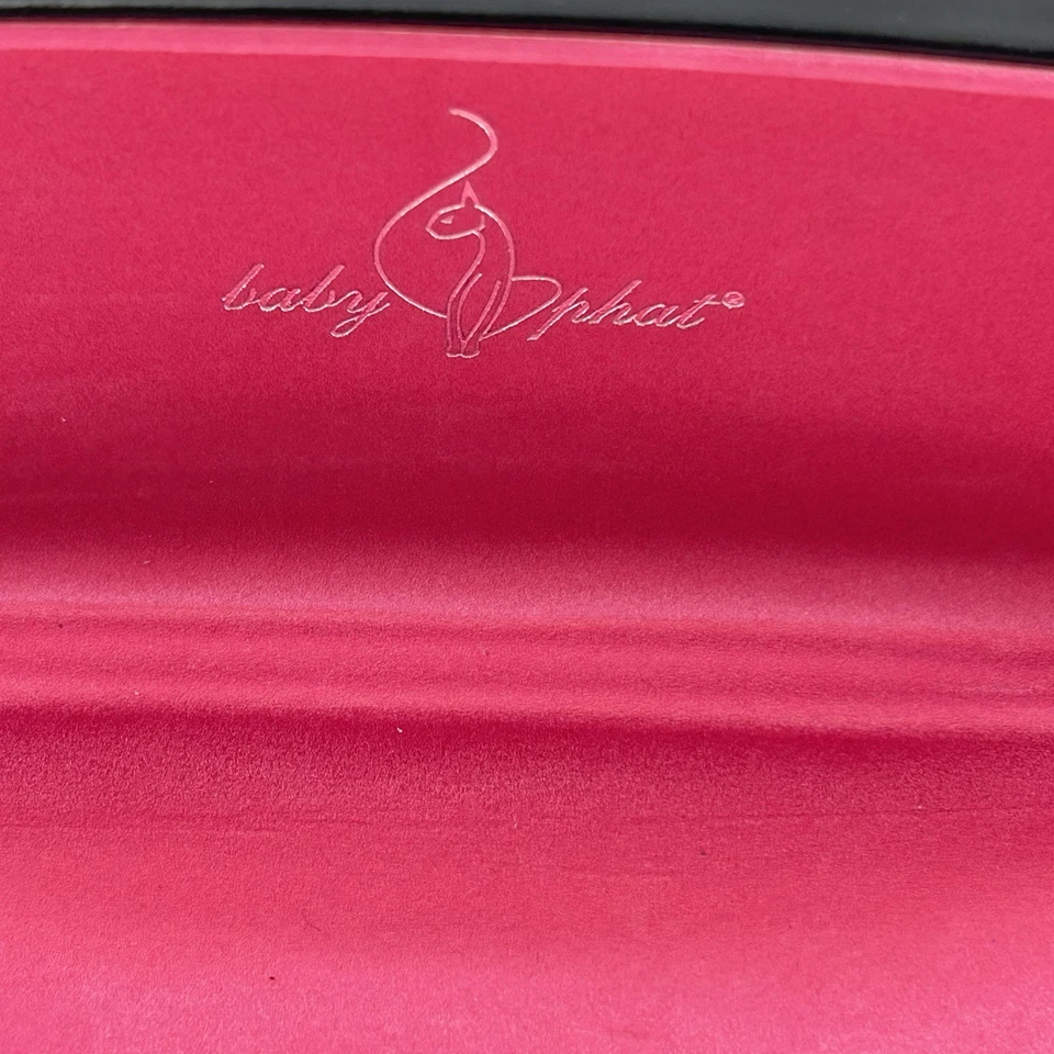 Gafas de sol Baby Phat con bisagras negras estuche rígido forro rosa Foto 4 de 4