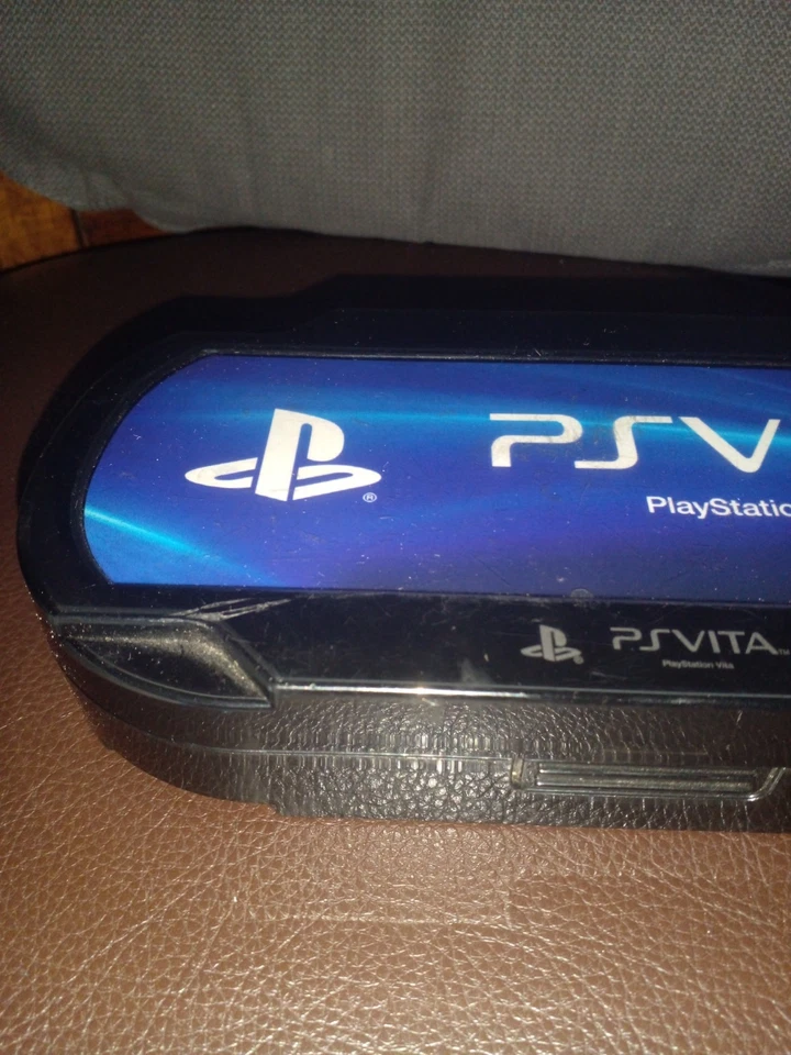 Estuche rígido de transporte PsVita Wipeout Vault para 8 juegos de PDP Foto 4 de 4