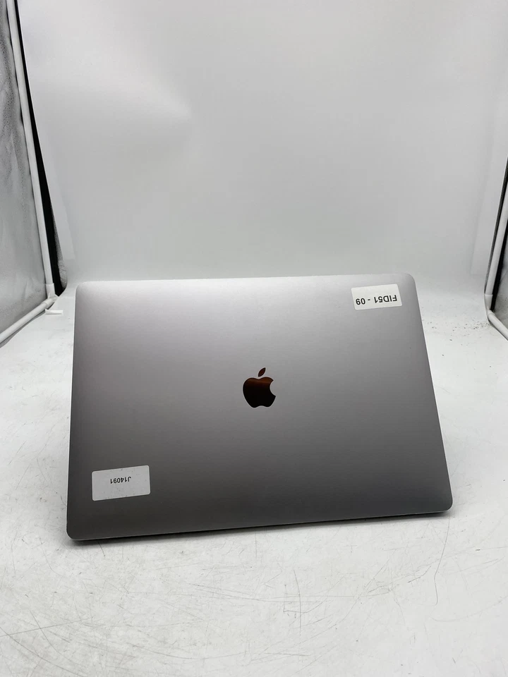 Apple MacBook Pro 2017 15" Core i7 2.8GHz 16GB RAM 250GB SSD MacOS Ventura - Image 4 of 4