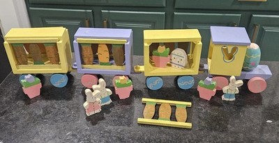 VTG THE CARROT EXPRESS 18 PIECE EASTER TRAIN HAND PAINTED WOOD DECORATION READ