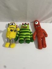 Yo Gabba Gabba Muno Plex Brobee Plush TY Red Monster Stuffed Animal