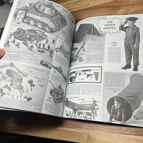 MORE BOYS' TOYS OF THE FIFTIES AND SIXTIES M. Ward Xmas Thomas W. Holland Book - Picture 20 of 24