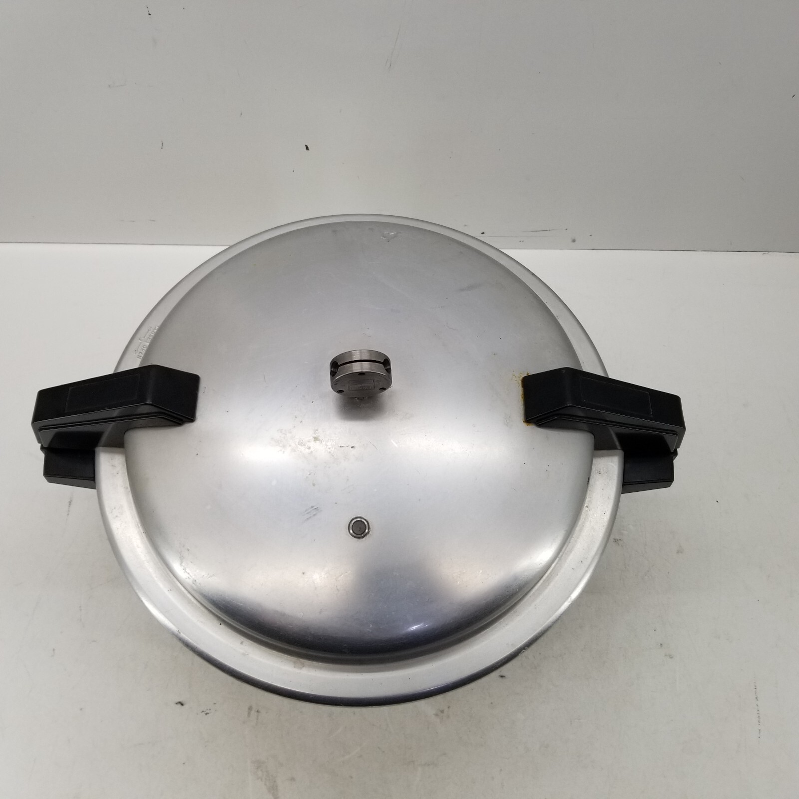 Mirro 12 Qt. Aluminum Pressure Cooker Canner w/Trivet & Gasket M0512