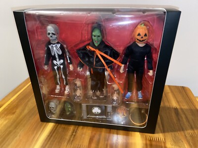 NECA Halloween 3 Season of the Witch 8 in. Scale Figure Set Silver