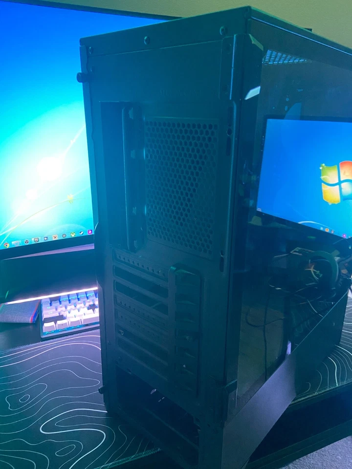 Bgears b-Voguish Gaming PC Case w/ Tempered Glass panels USB3.0 Support ATX - Image 3 of 4