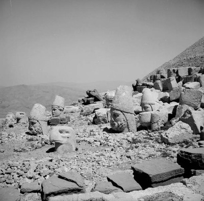 Turkey Nemrut Dagi Heads of former statuaries of Hercules Apollo Z- Old Photo
