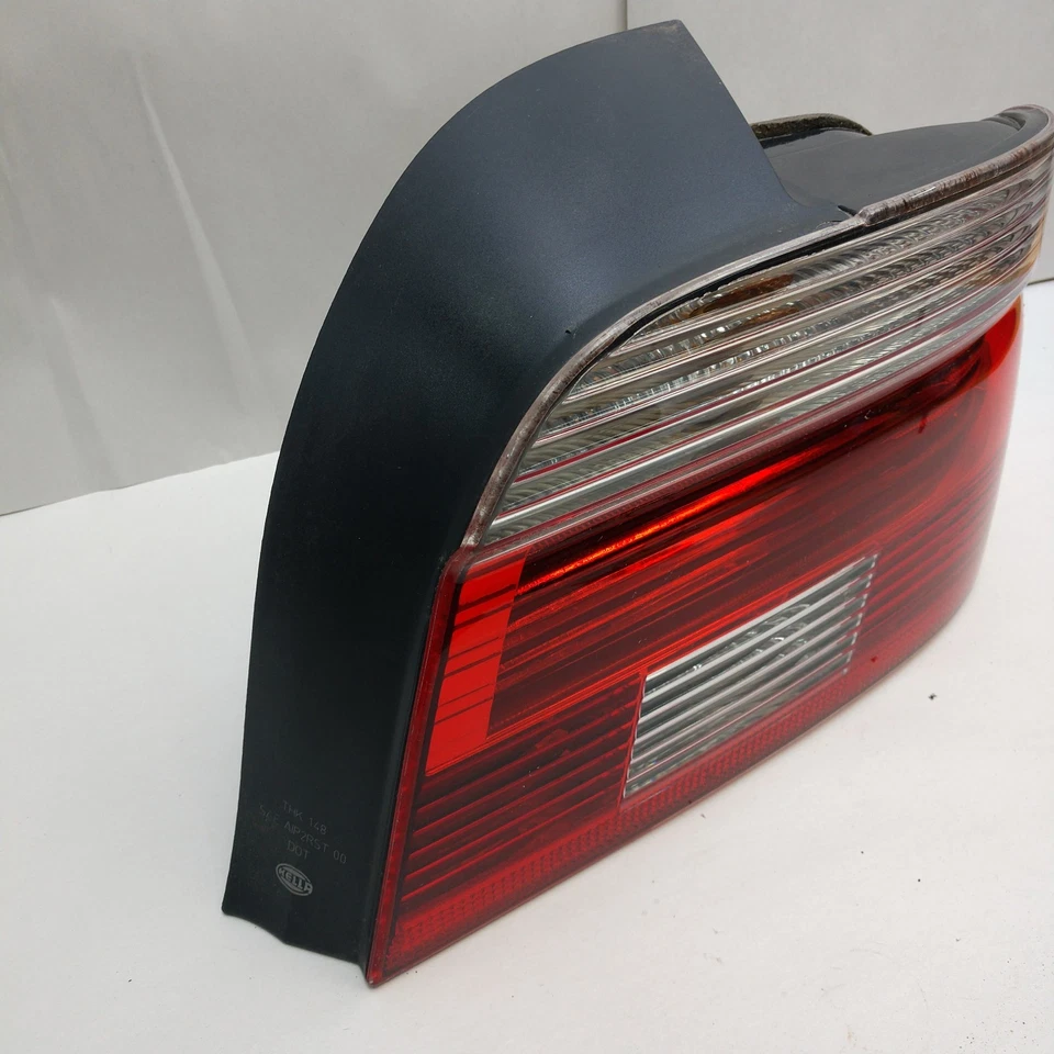 Luz trasera lateral derecha pasajero BMW 5 Series E39 530i 2001-2003 OEM Foto 2 de 4