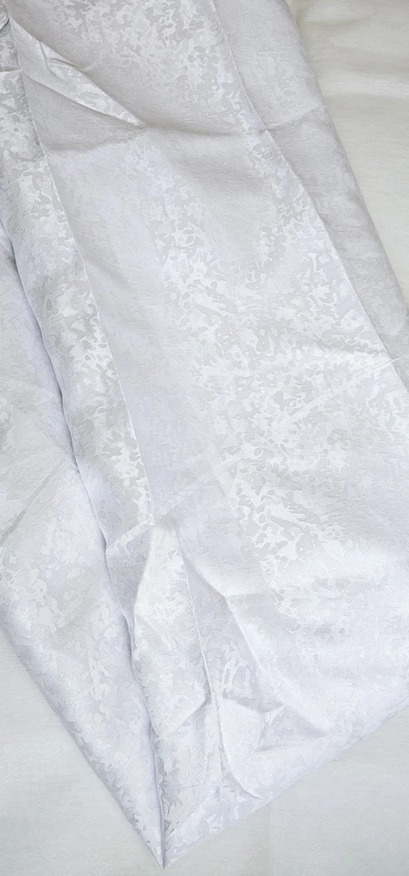 Luxury Floral Brocade Material.  Sold By Metre (Length 150cm Width 92cm) - Image 3 of 3