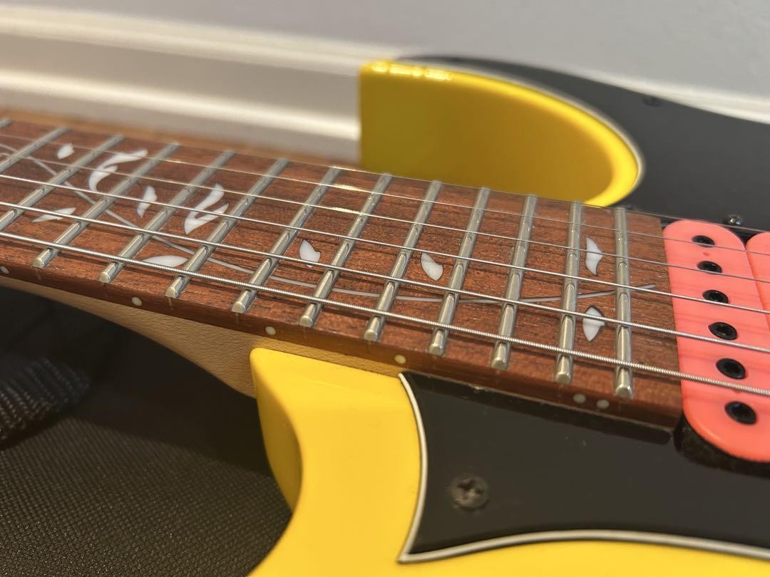 【限定♪】 Ibanez JEM Junior Special Yellow Ibanez JEM Junior Special Yellow / Electric Guitar w