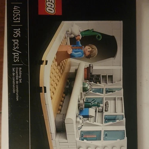LEGO Star Wars Lars Family Homestead Kitchen (40531) Complete Set 195 Pieces
