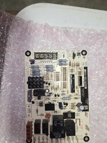 YORK COLEMAN LUXAIRE 1162-202 879598 Furnace Control Circuit Board 1162-83-202