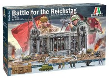 Italeri 6195 Battle For The Reichstag 1/72 : Façade Mdf 68 Cm, 64 Figurines, Fla