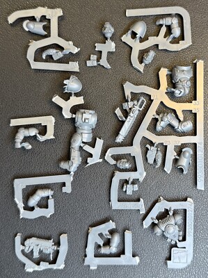 Brother Frostclaw - Miniatura Space Wolves Warhammer 40k - Games Workshop (NoS) - Foto 4