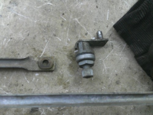 JEEP CJ WINDSHIELD WIPER LINKAGE, SET (3 PIECES). GOOD CONDITION - Picture 7 of 8