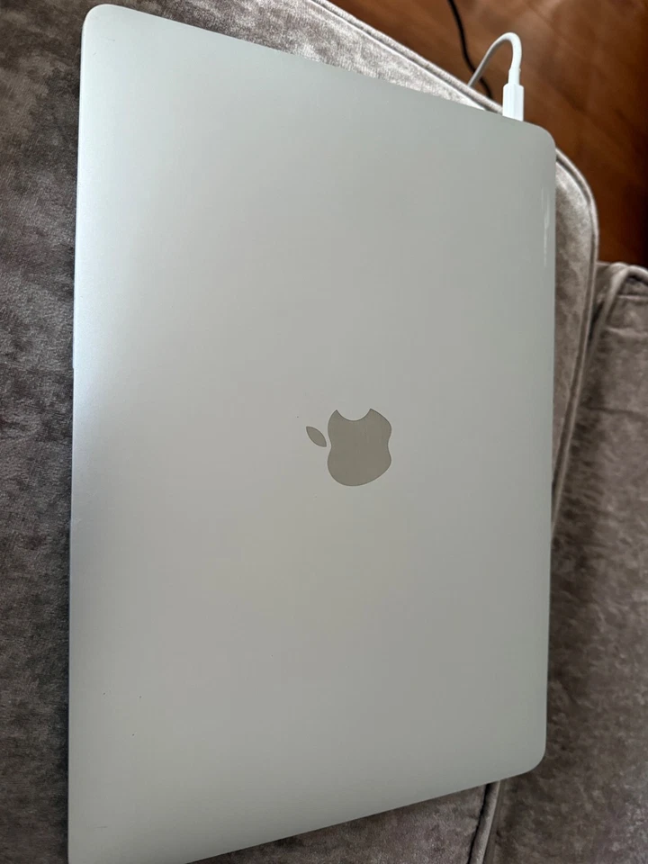 Apple MacBook Air 13.3 (2019), photo 4 of 5