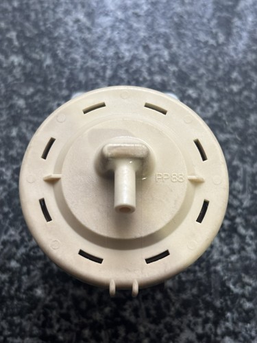 LG Waschmaschine Teil F4J610SS F4J610SW Druck Wasserstand Schwimmerschalter